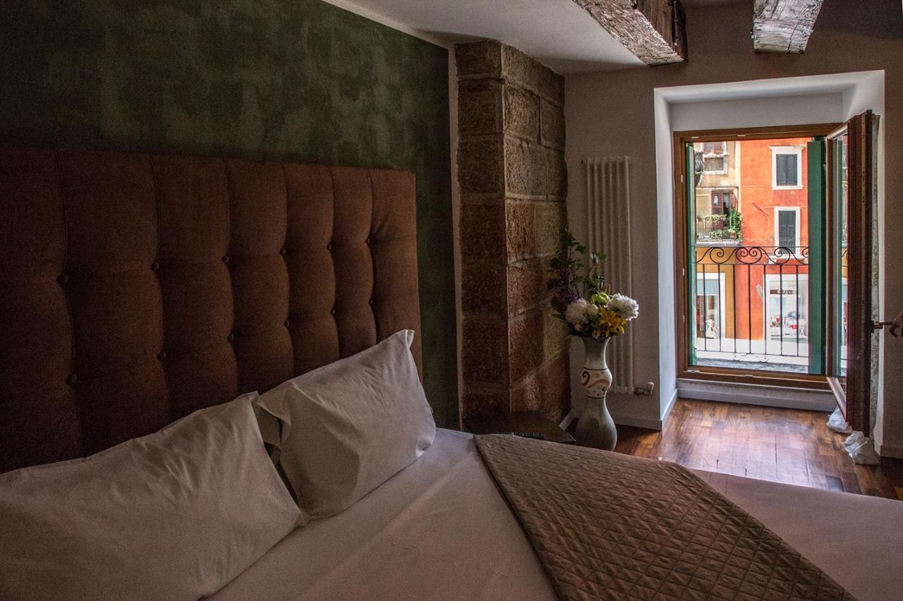 Aurelia Luxury - Piazza Delle Erbe Hotel เวโรนา ภายนอก รูปภาพ