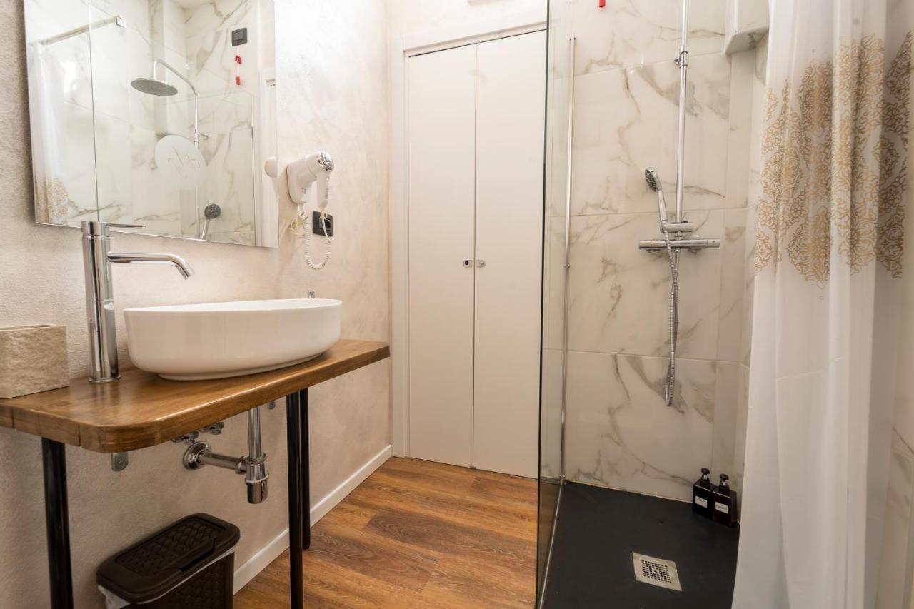 Aurelia Luxury - Piazza Delle Erbe Hotel เวโรนา ภายนอก รูปภาพ